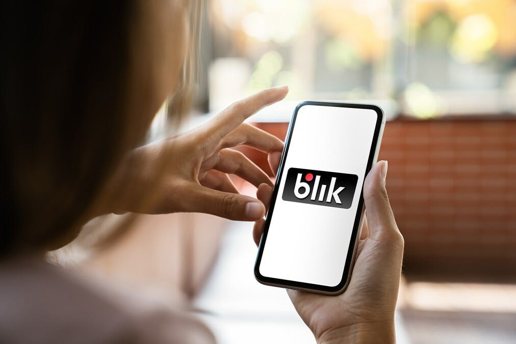 Polish Mobile Payment System BLIK to Modernize and Expand into Romania and  Slovakia with DXC Technology